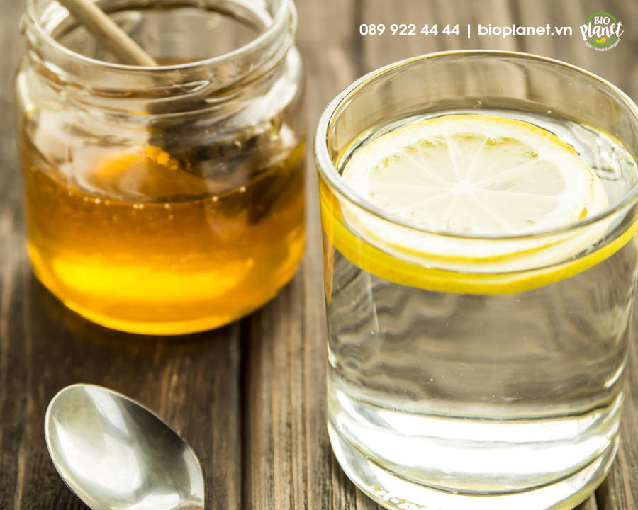 Benefits Of Honey And Lemon Waterb
